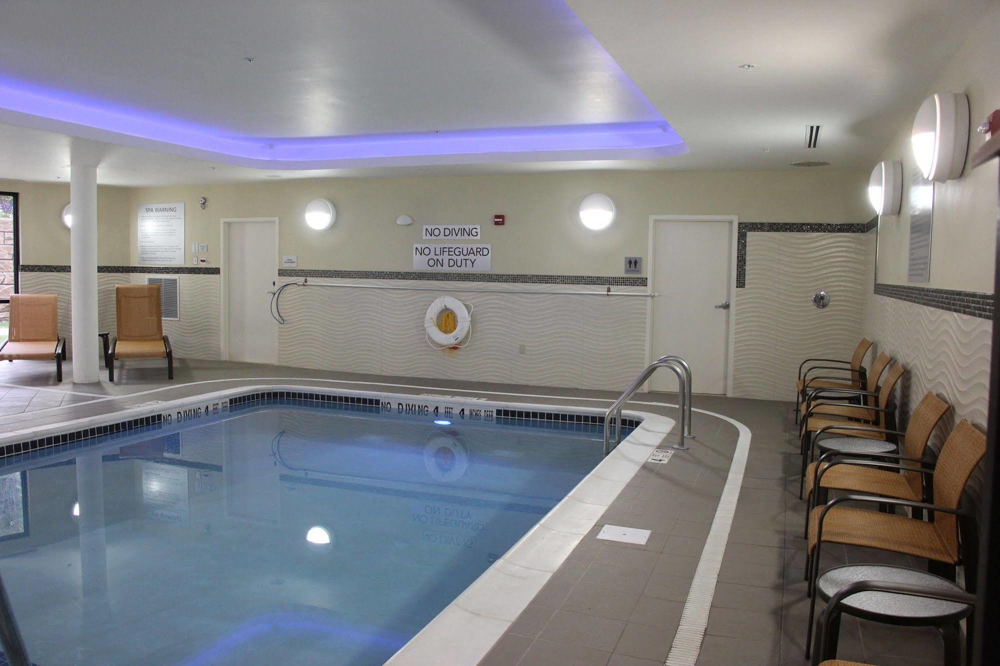 Courtyard By Marriott Oneonta Hotel Exterior foto